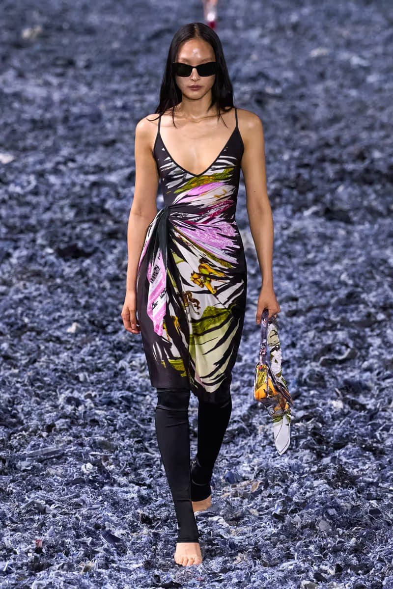 Glenn Martens 执掌 Diesel 2025 春夏系列大秀登场