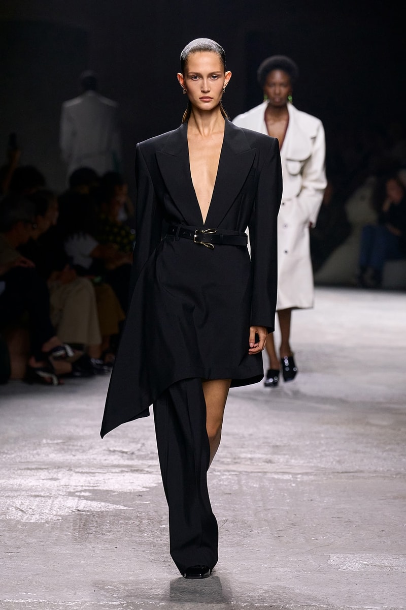 Bottega Veneta 2025 春夏系列大秀登场