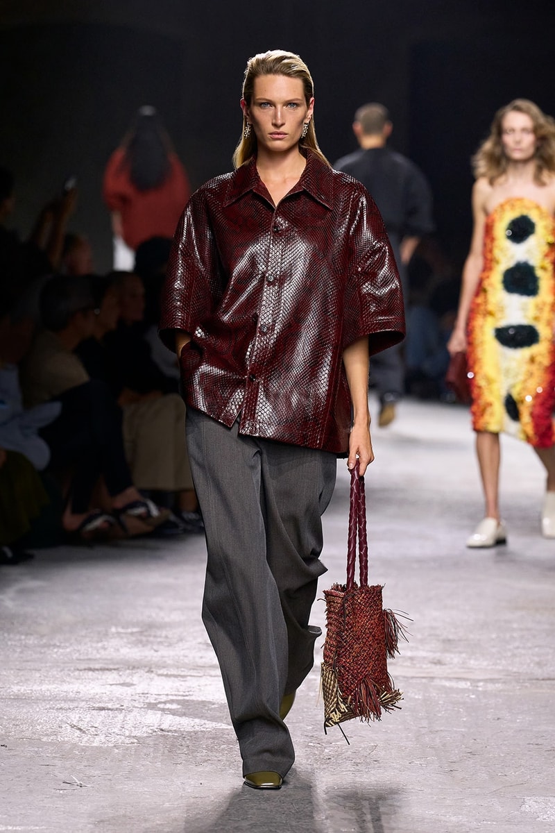 Bottega Veneta 2025 春夏系列大秀登场