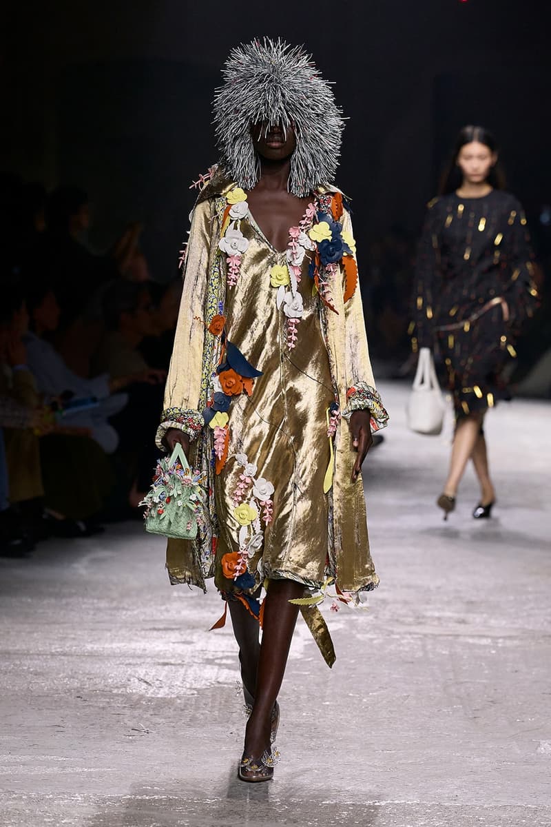 Bottega Veneta 2025 春夏系列大秀登场