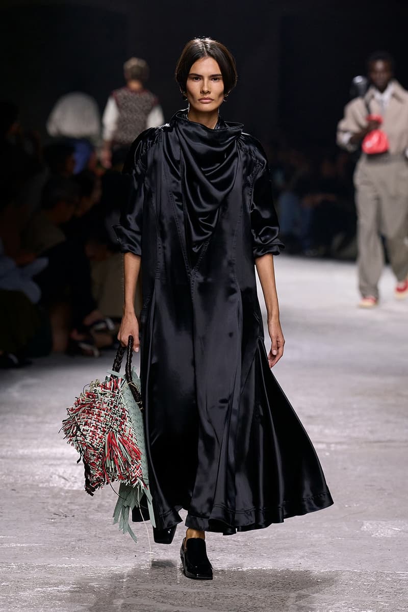 Bottega Veneta 2025 春夏系列大秀登场