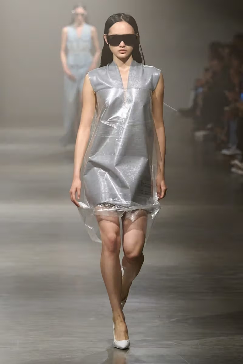 MM6 Maison Margiela 發佈 2025 全新春夏系列大秀