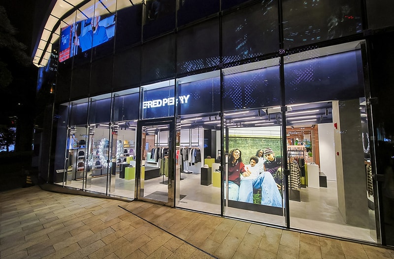 走进 FRED PERRY 上海新天地广场新店 