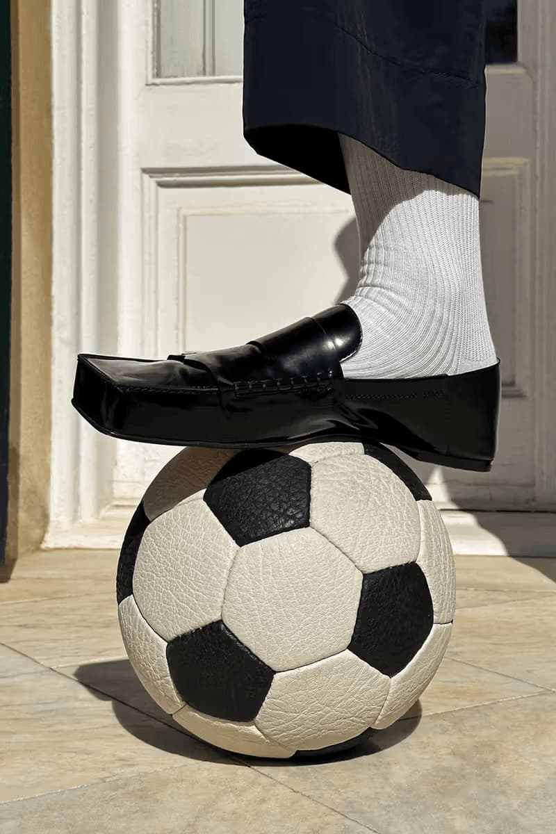 法国足球员 Jules Koundé 演绎 Jacquemus 最新形象大片