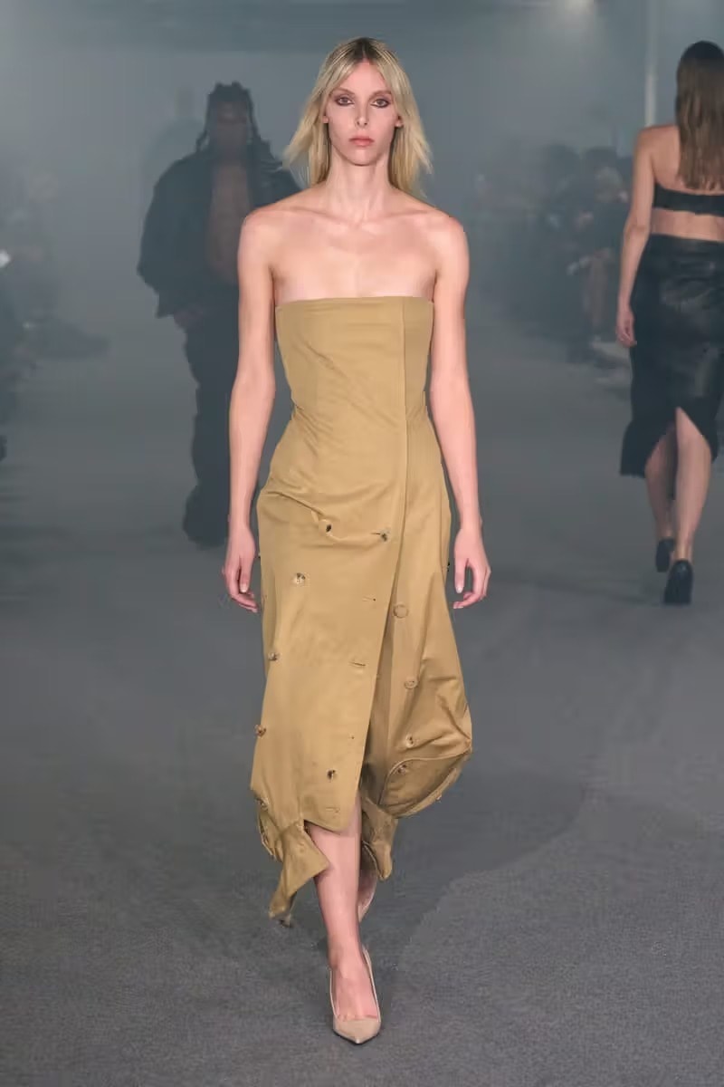 VETEMENTS 發佈 2025 全新春夏系列大秀