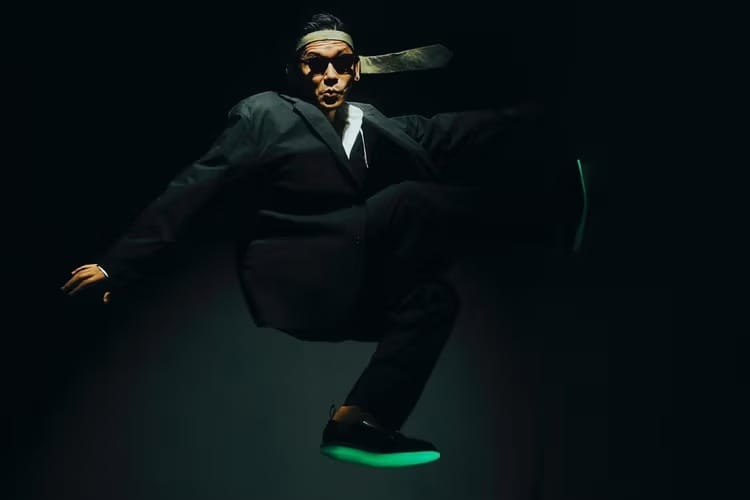 搭載夜光鞋底，TRIPSTER x Dr. Martens 全新联名鞋款登場