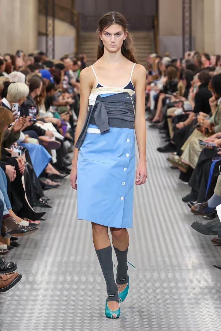 Miu Miu 2025 春夏系列大秀登場