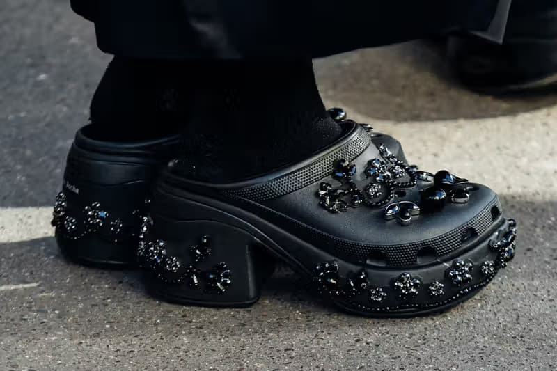 Street Style: 2025 春夏巴黎時裝週街頭鞋款趨勢