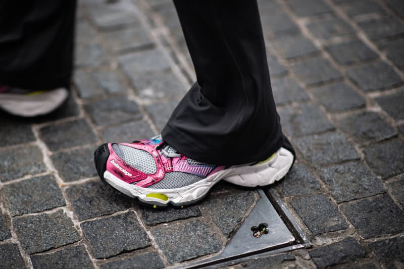 Street Style: 2025 春夏上海时装周街头鞋款趋势