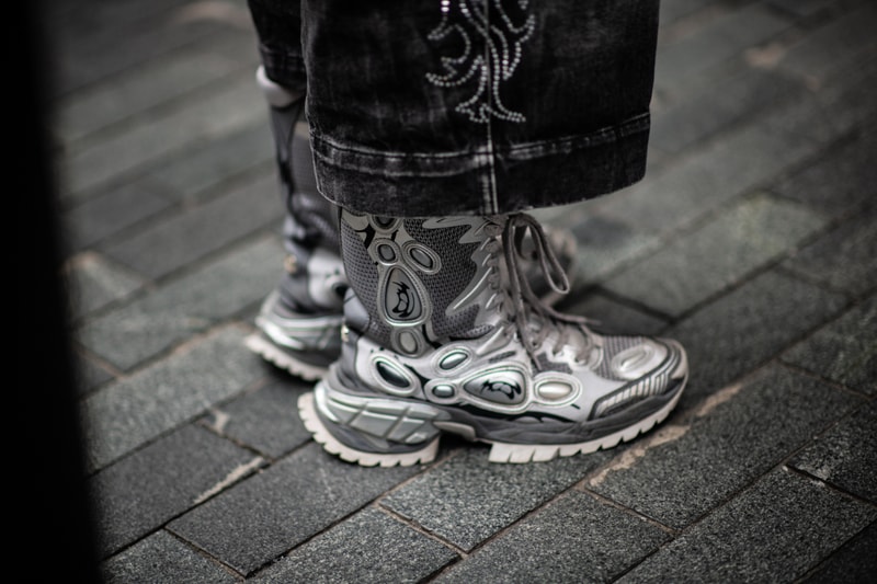 Street Style: 2025 春夏上海时装周街头鞋款趋势