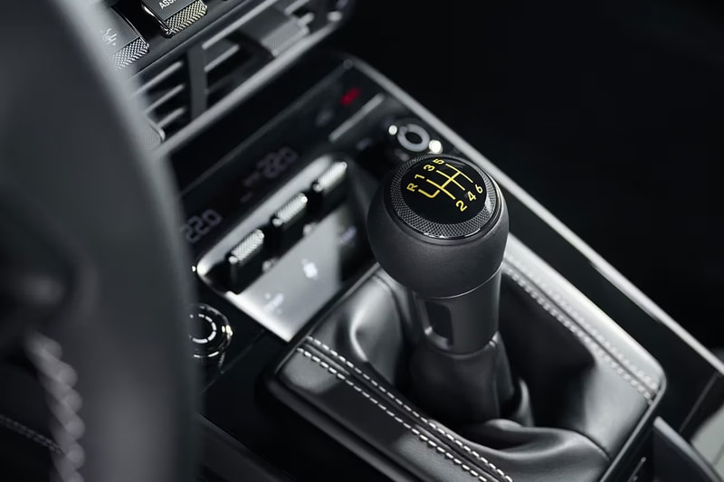 Porsche 發表全新 911 GT3 和 GT3 Touring 車型