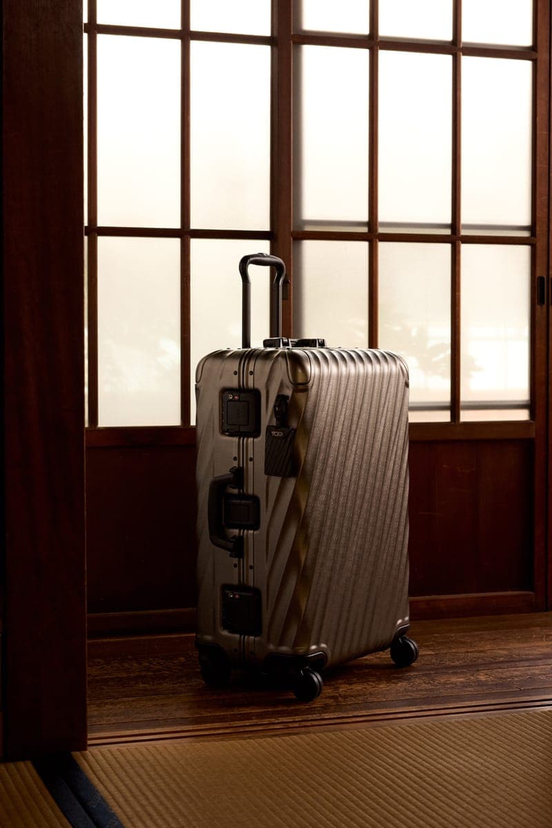 Kith 携手 TUMI 发布高端旅行箱包系列