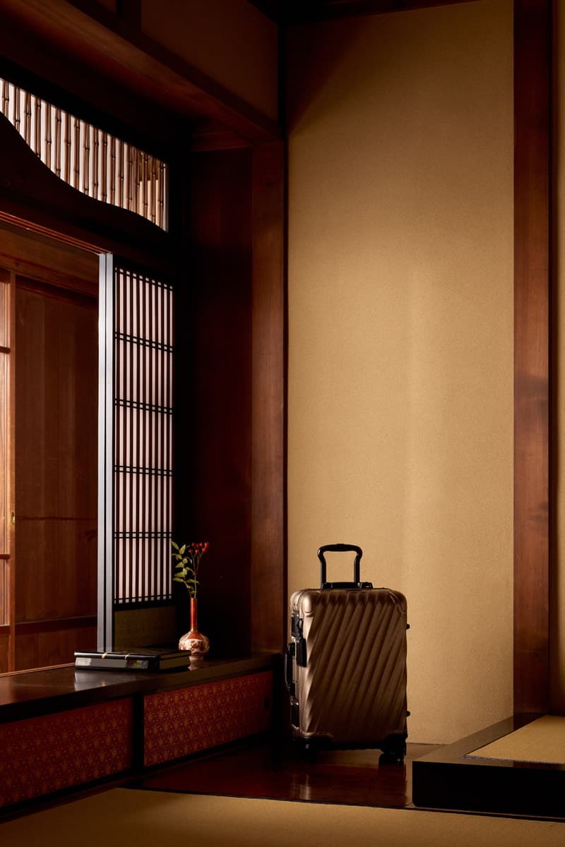 Kith 携手 TUMI 发布高端旅行箱包系列