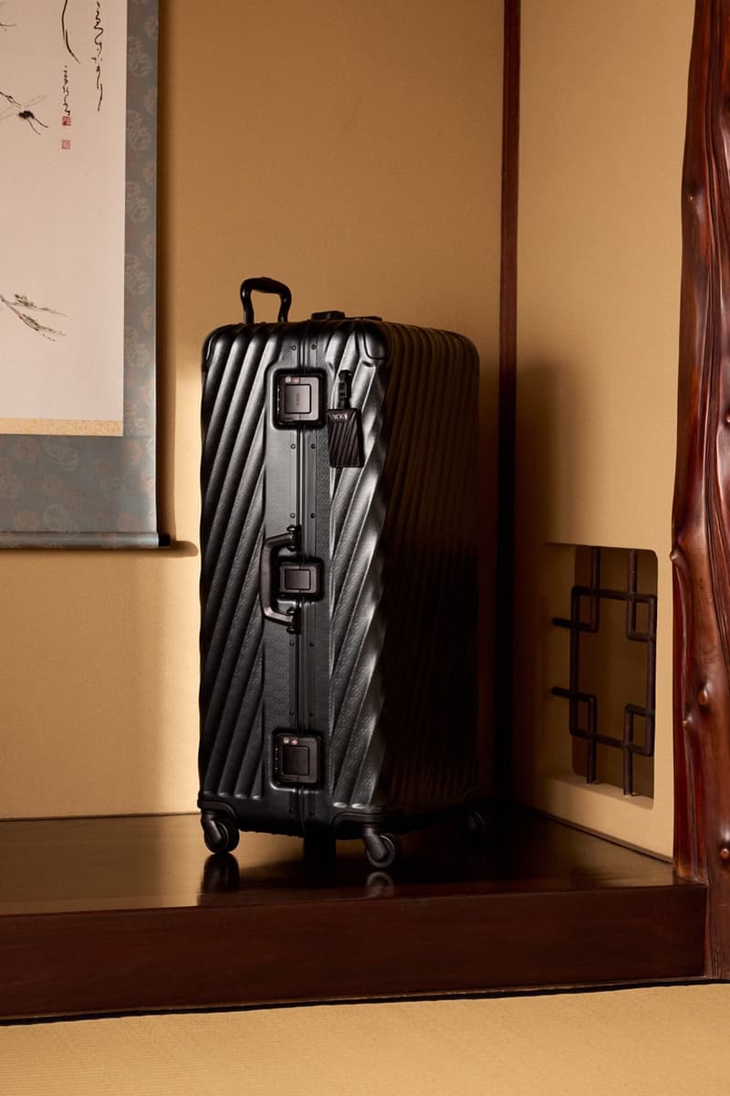 Kith 携手 TUMI 发布高端旅行箱包系列