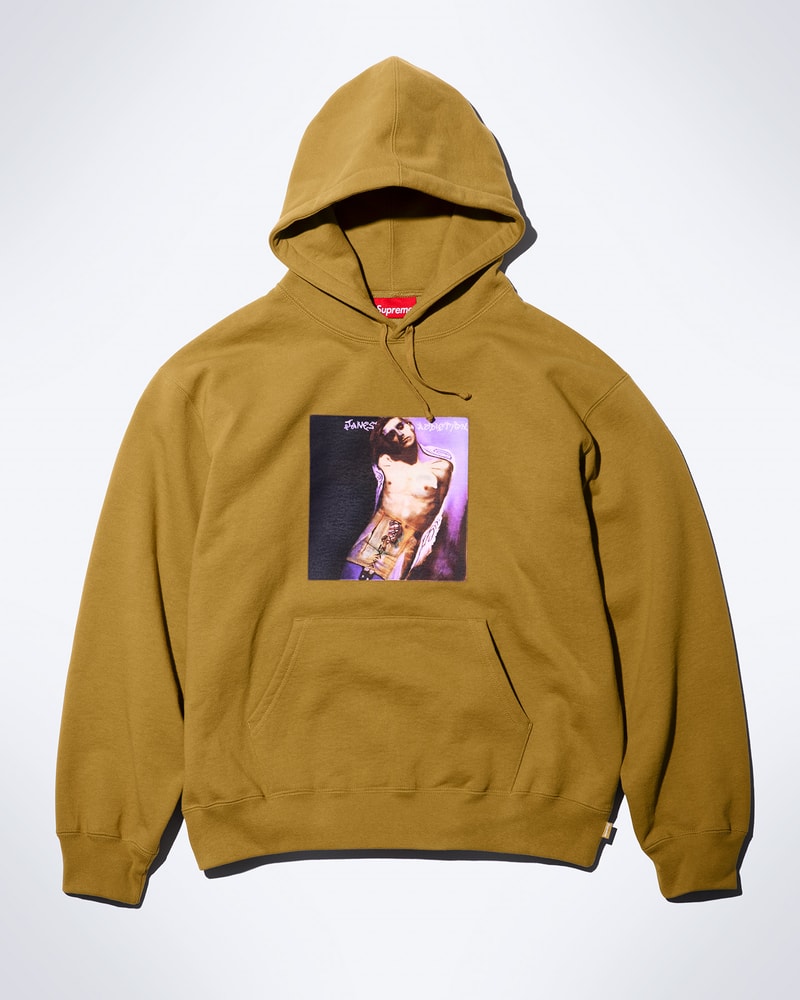 Supreme 与 Jane’s Addiction 推出 2024 秋季新合作系列