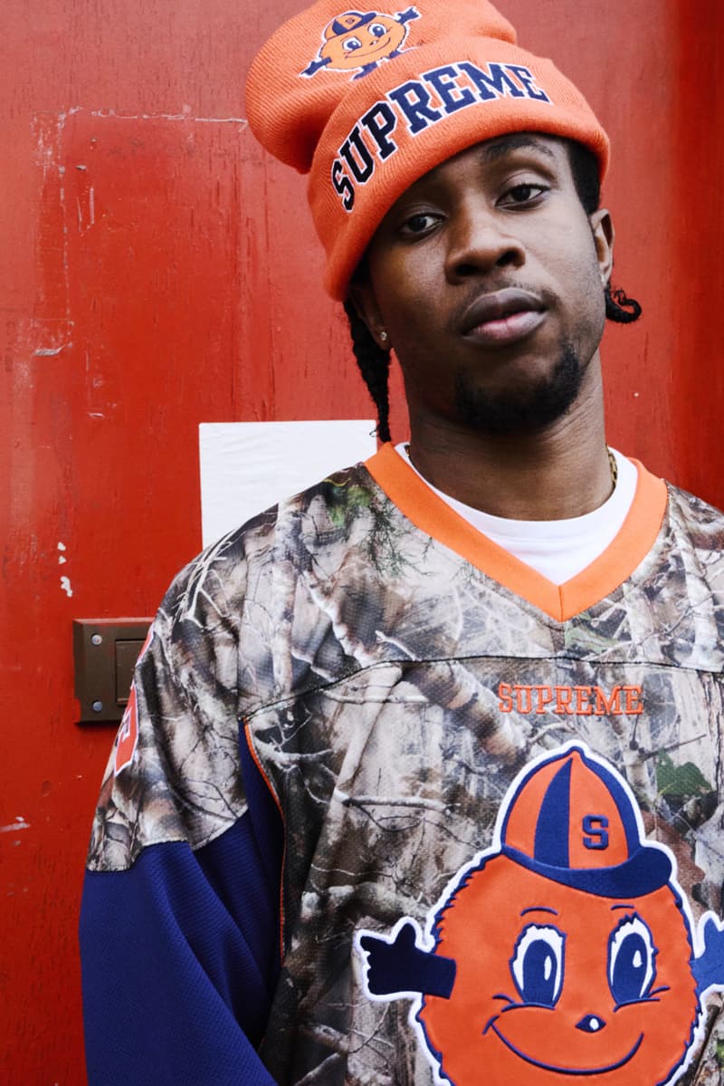 Supreme 携手 Mitchell & Ness 推出 NCAA 球队系列