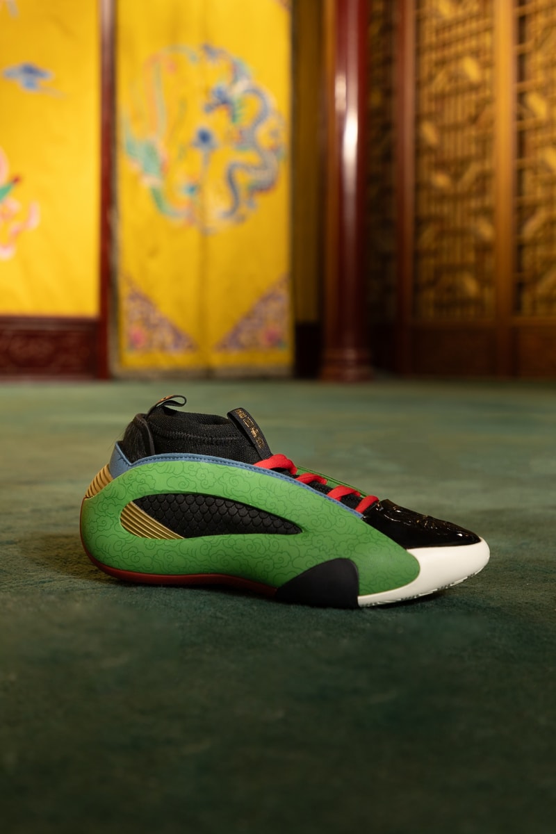 近赏 adidas HARDEN VOLUME 8「The Military God of Wealth」