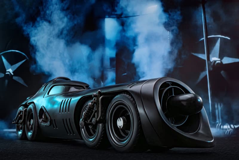 Hot Toys 最新《Batman Returns》Batmissile 1:6 比例珍藏車登場