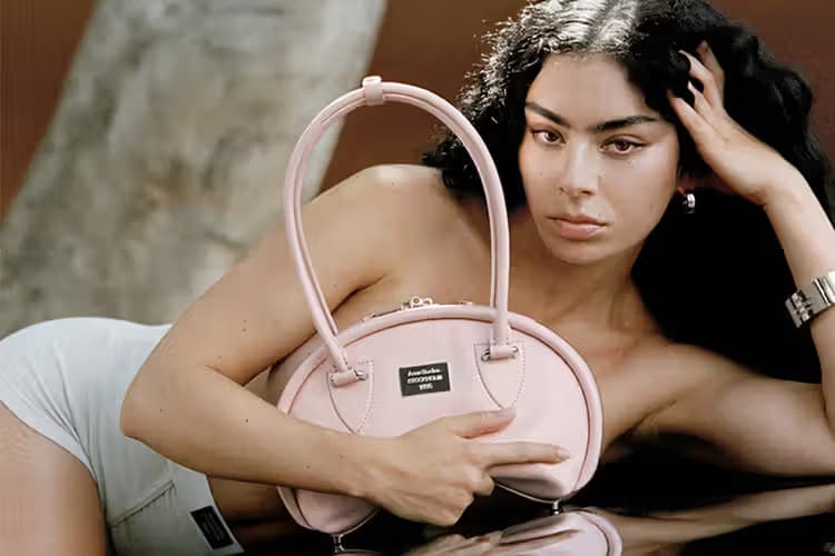 Charli XCX 演繹 Acne Studios 最新廣告大片