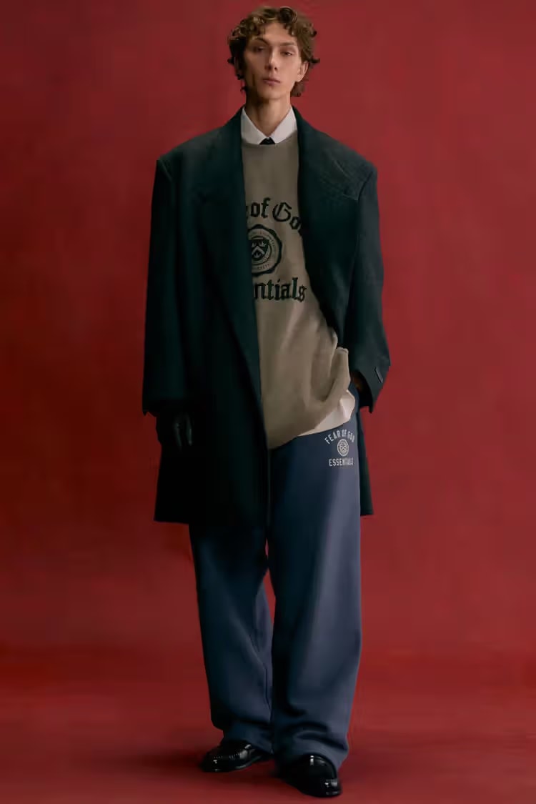 Fear of God ESSENTIALS 发布全新 2024 Holiday 系列