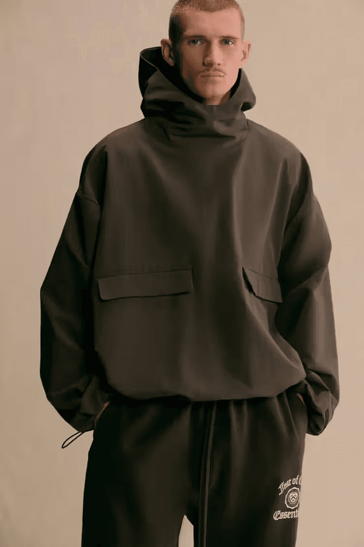 Fear of God ESSENTIALS 发布全新 2024 Holiday 系列