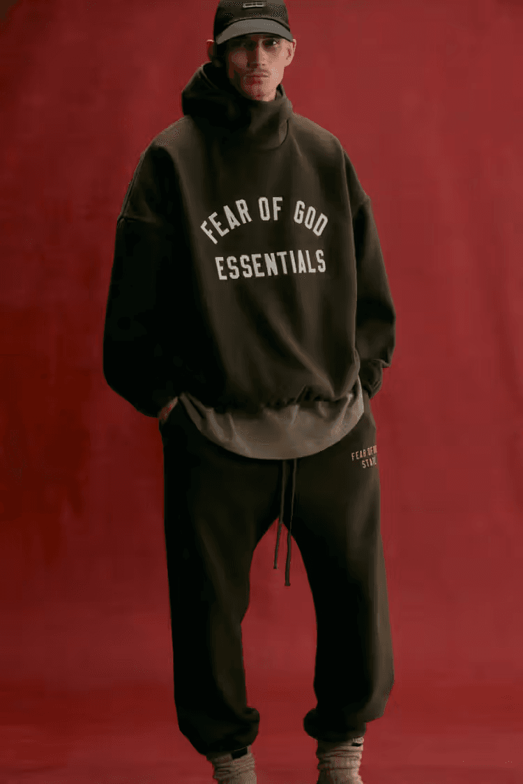 Fear of God ESSENTIALS 发布全新 2024 Holiday 系列