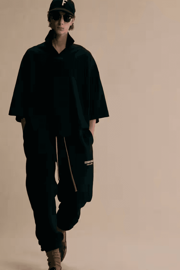 Fear of God ESSENTIALS 发布全新 2024 Holiday 系列