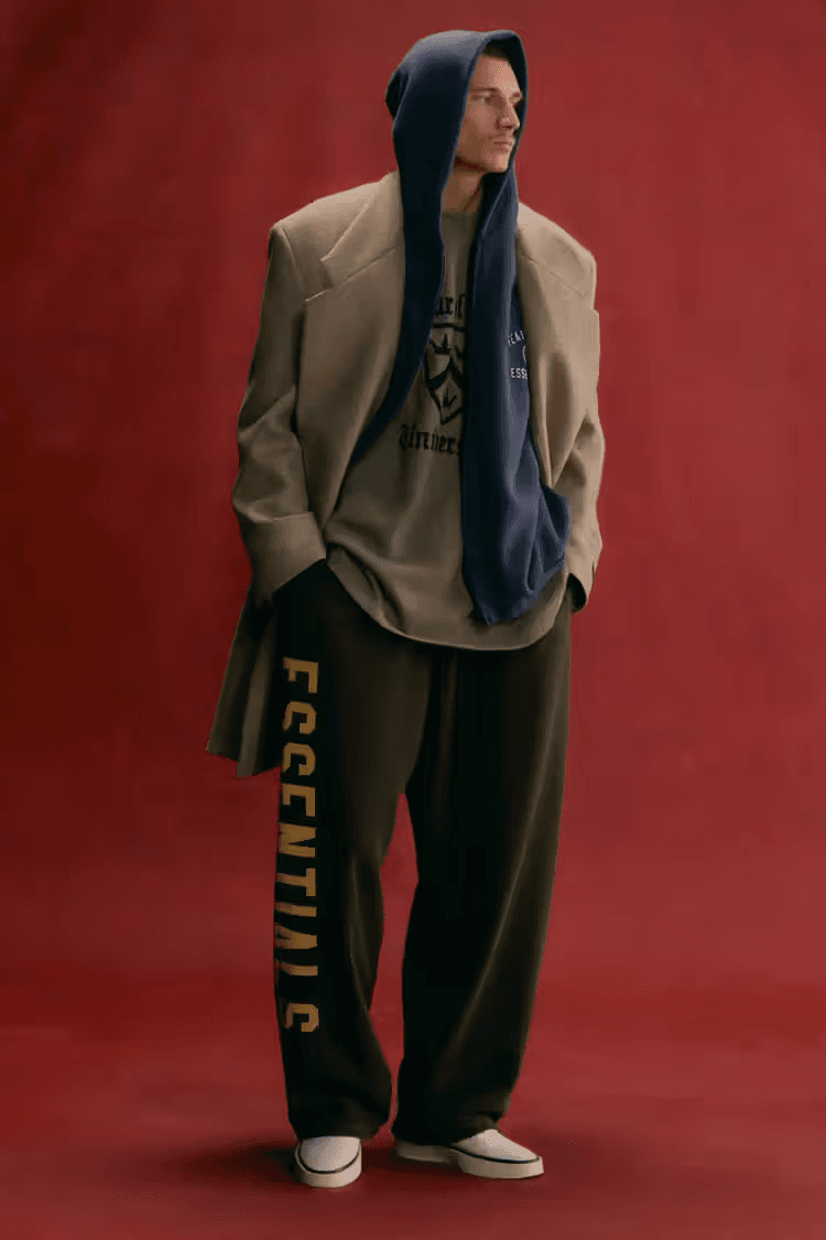 Fear of God ESSENTIALS 发布全新 2024 Holiday 系列