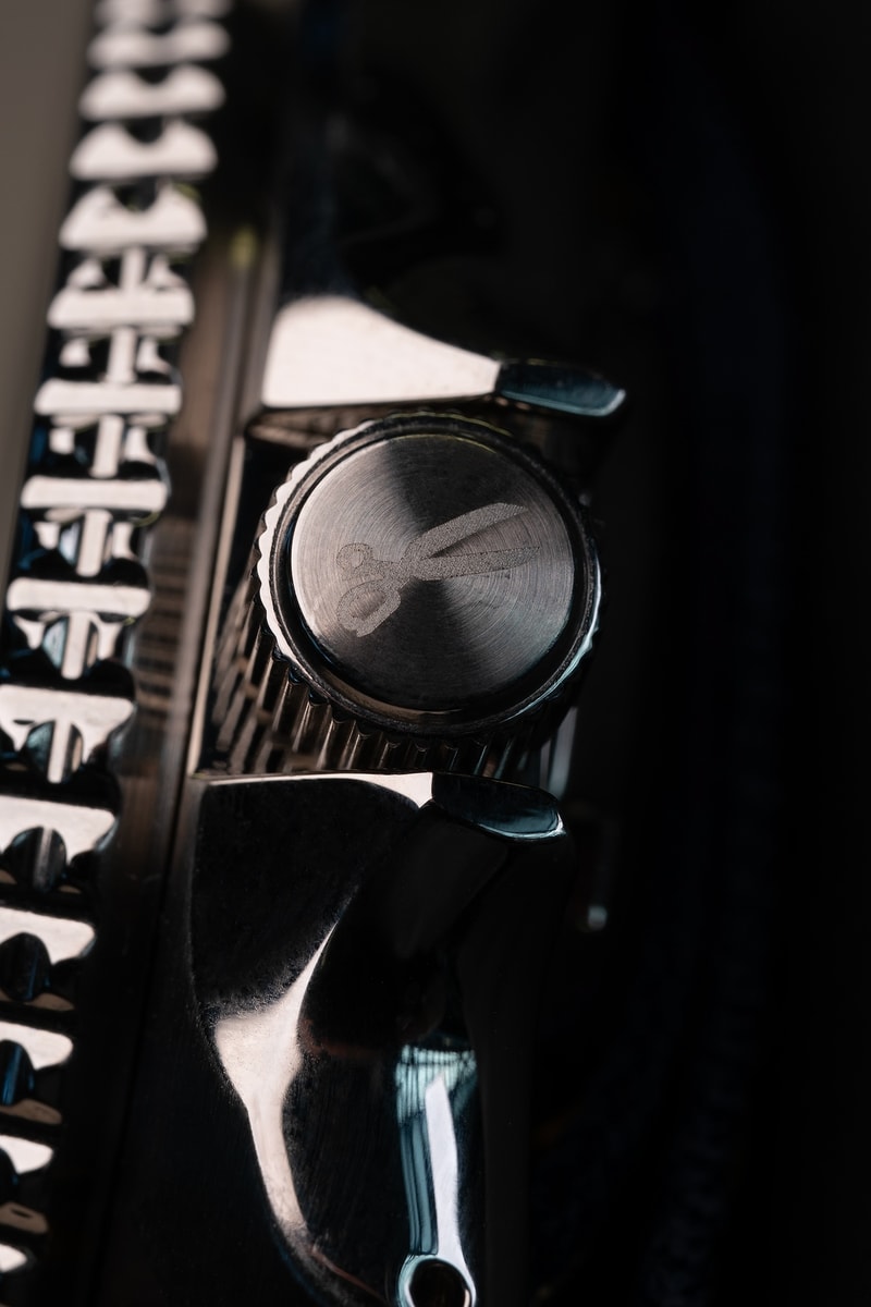 DENHAM 联手 SEIKO 打造联名限定腕表「Jeanmaker's Watch」