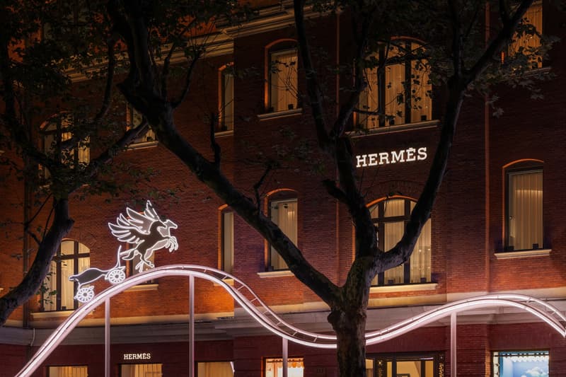 美国艺术家 EJ Hill 为上海「爱马仕之家」打造《「骑」梦游园》