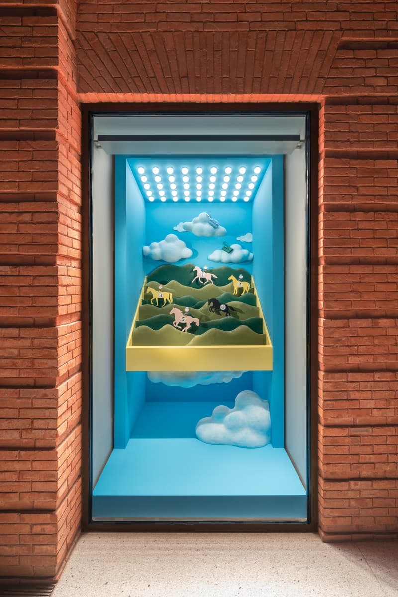 美国艺术家 EJ Hill 为上海「爱马仕之家」打造《「骑」梦游园》