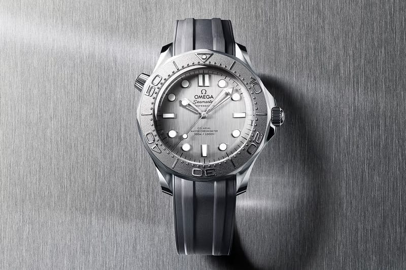 OMEGA 推出两款全新 Seamaster Diver 300M 腕表