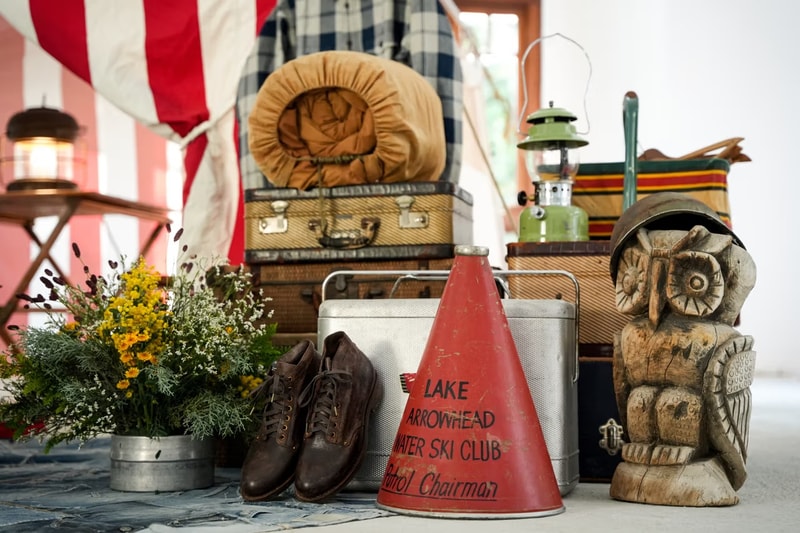 率先走進 visvim 最新 F.I.L. INDIGO CAMPING TRAILER 香港淺水灣期間限定店