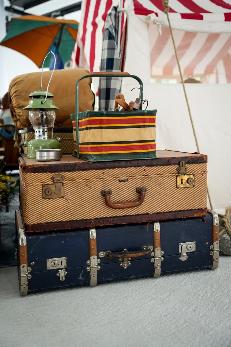 率先走進 visvim 最新 F.I.L. INDIGO CAMPING TRAILER 香港淺水灣期間限定店