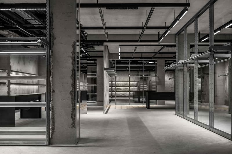 走进 Balenciaga 上海兴业太古汇旗舰店 