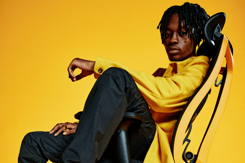 Herman Miller 推出 Vantum 电竞椅新色系及全新头枕设计