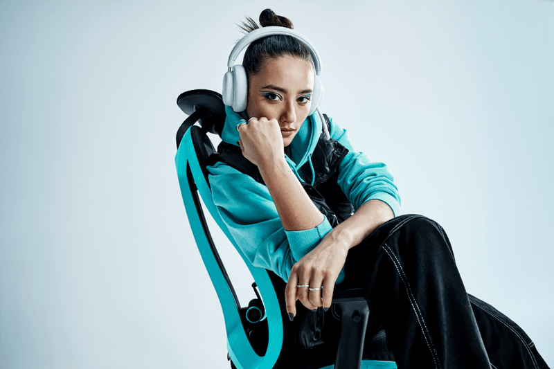 Herman Miller 推出 Vantum 电竞椅新色系及全新头枕设计