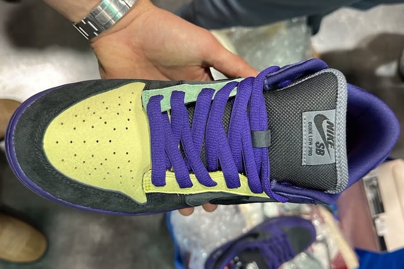 Supreme x Nike SB Dunk Low 2025 最新聯名 Sample 鞋款率先曝光