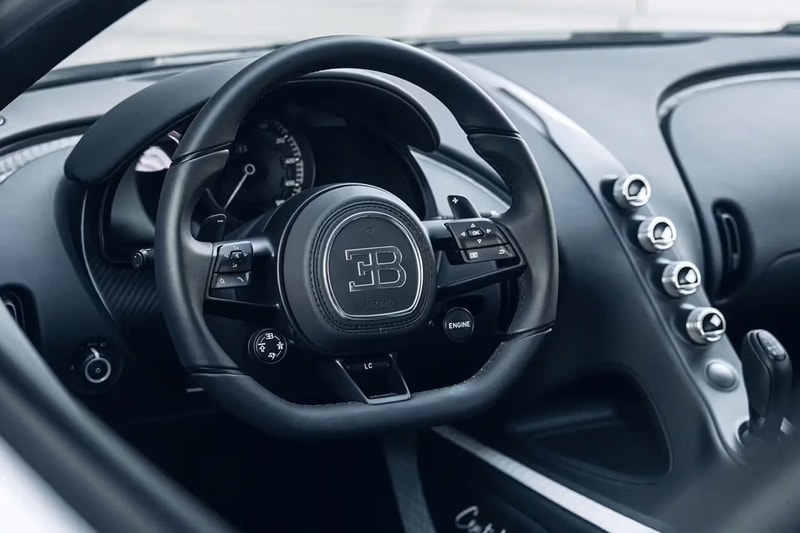 Bugatti 极限量 10 辆神兽 Centodieci 公开现身市场拍卖