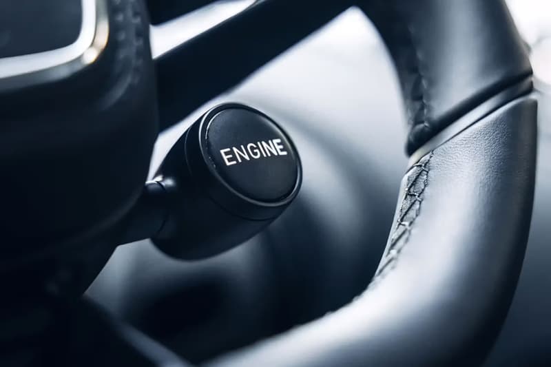 Bugatti 极限量 10 辆神兽 Centodieci 公开现身市场拍卖