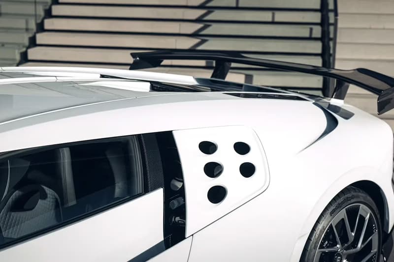 Bugatti 极限量 10 辆神兽 Centodieci 公开现身市场拍卖