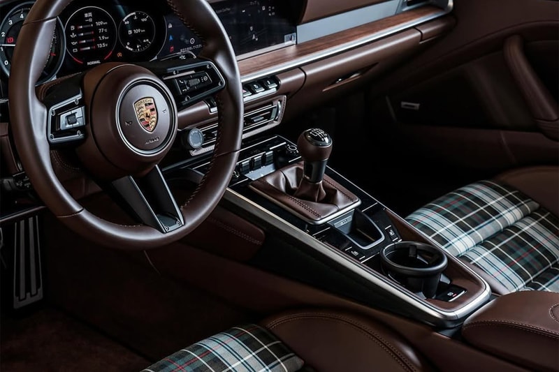小木基史 POGGY 攜手 Porsche 推出全新聯名膠囊系列