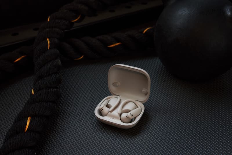 Beats 正式推出全新 Powerbeats Pro 2 耳机