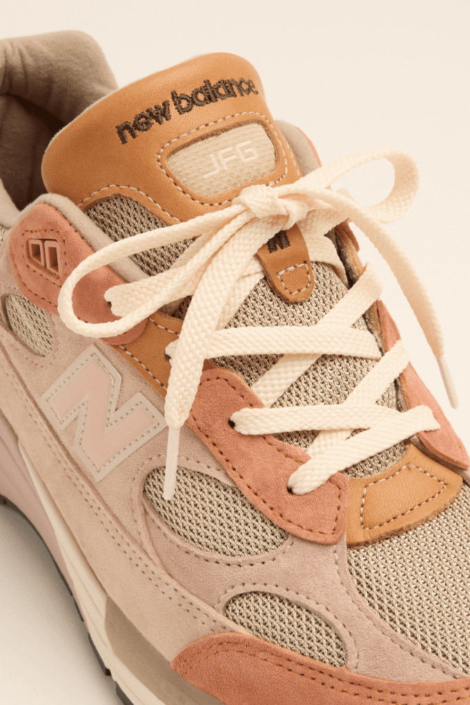 New Balance 再次与 Joe Freshgoods 合作，推出 Made in U.S.A 992 联名鞋款
