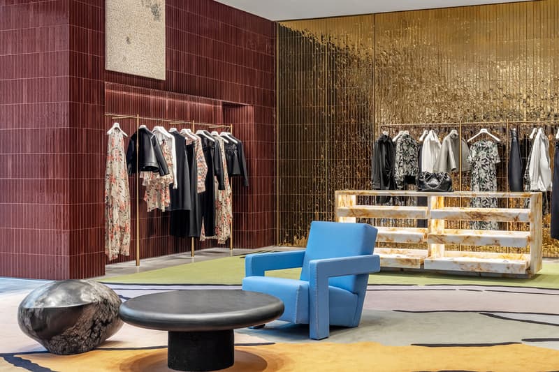 走进上海 CASA LOEWE 旗舰店