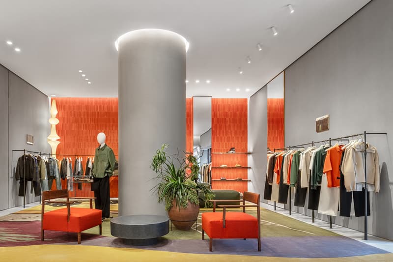 走进上海 CASA LOEWE 旗舰店