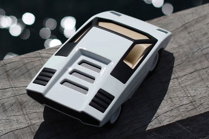 Playforever 新款 UFO Colomba 科幻概念跑車登场