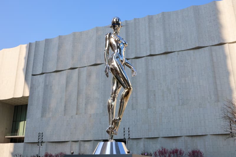 2025 空山基上海新展「光・透明・反射」正式开幕