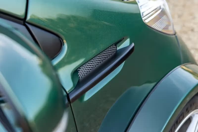 Aston Martin 极稀有 V8 Super Cygnet 终极钢炮车型现身市场出售