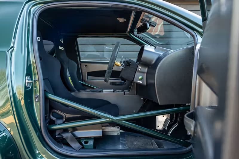 Aston Martin 极稀有 V8 Super Cygnet 终极钢炮车型现身市场出售